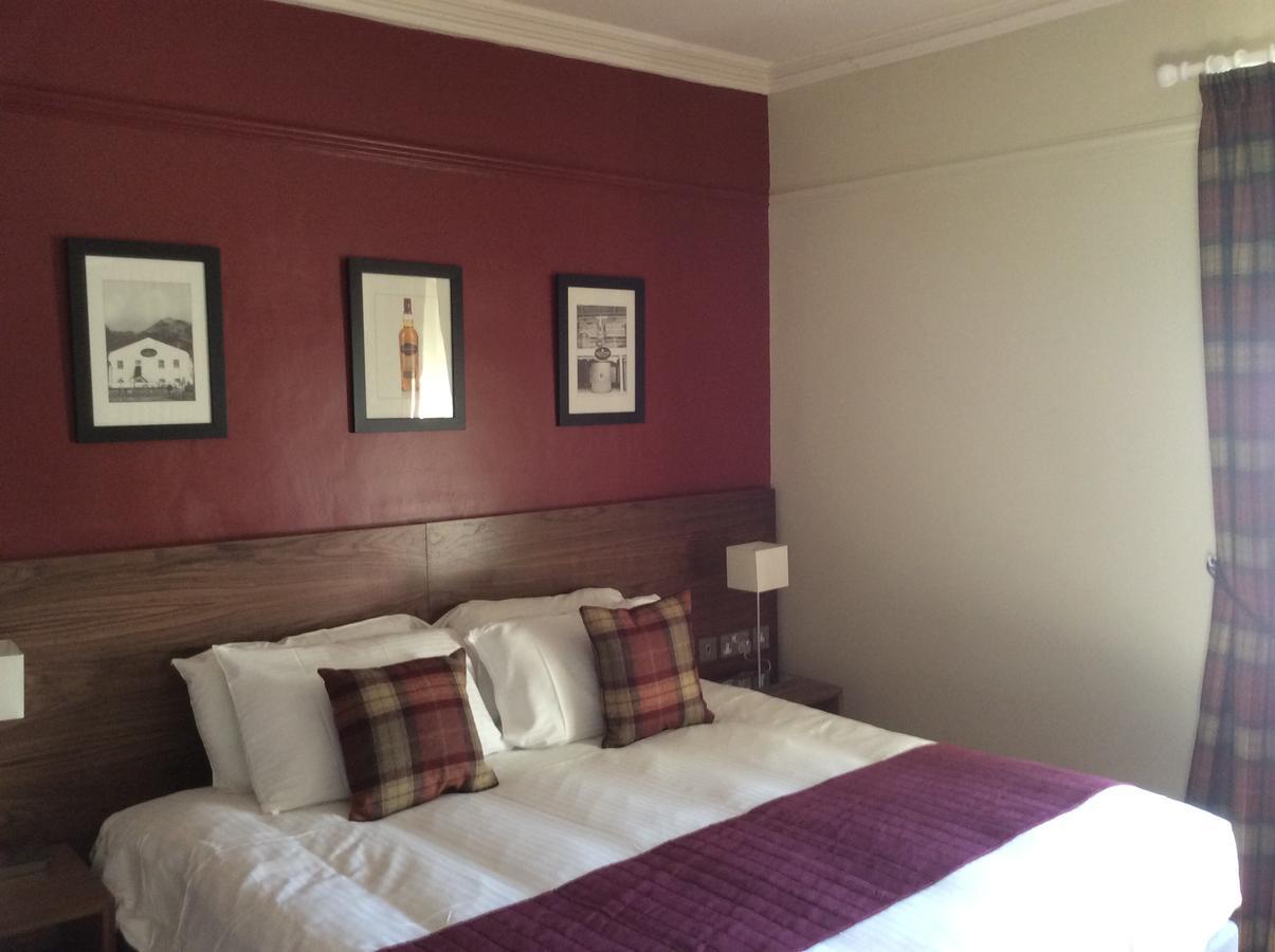 Eagle Hotel *